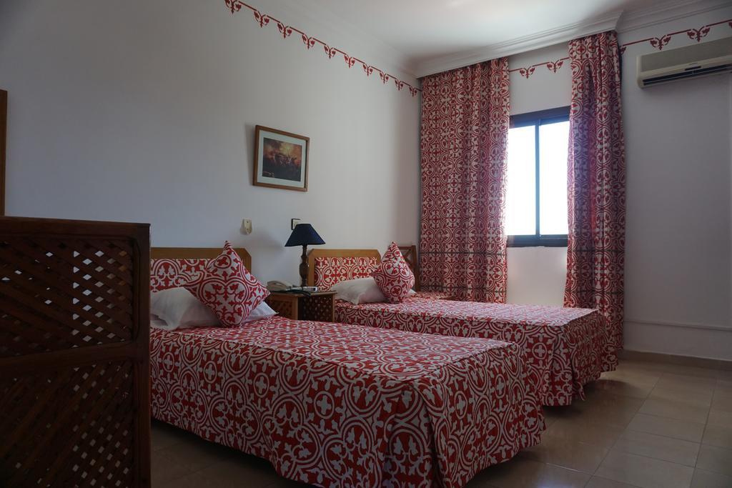 Hotel Zelis Asilah Exterior foto